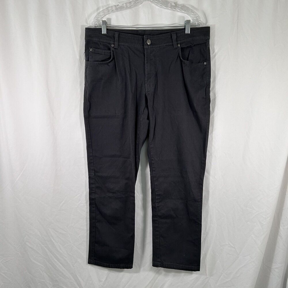 Columbia Jeans Men's 36x32 Grey Denim Straight Fit Cotton Blend Rear Zip Pocket